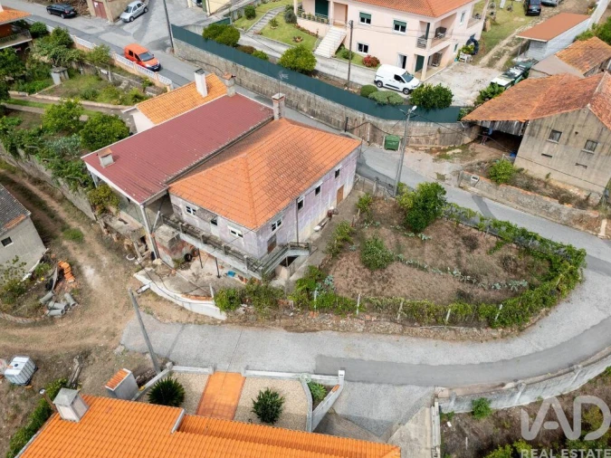 Moradia T5 para Venda em Trezoi Foto 33