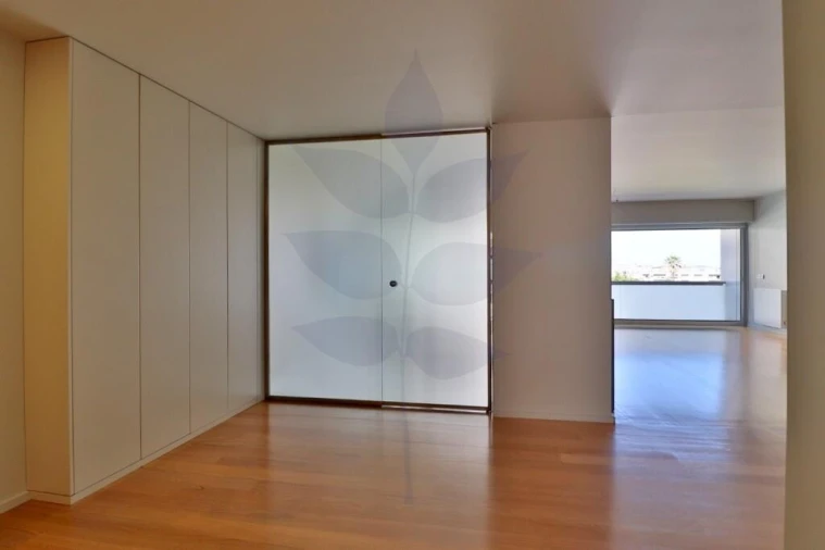 Apartamento T3 para Arrendamento em São Vicente (Braga) Foto 9