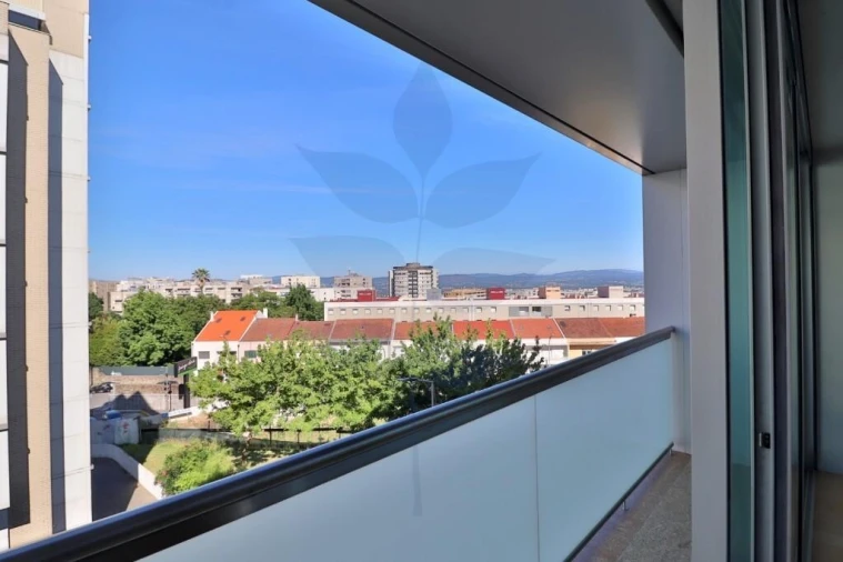 Apartamento T3 para Arrendamento em São Vicente (Braga) Foto 12