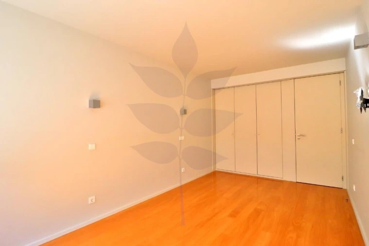 Apartamento T3 para Arrendamento em São Vicente (Braga) Foto 16