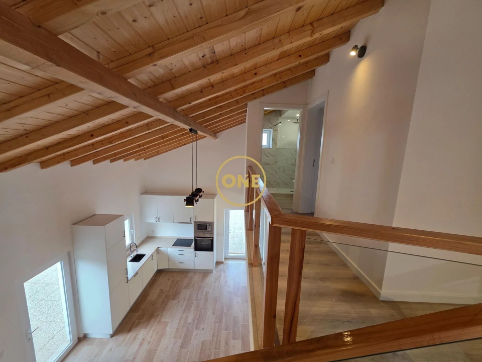 Moradia T2 para Venda em Arneiro das Milhariças Foto 15