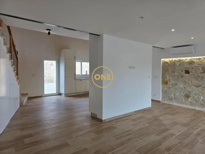 Moradia T2 para Venda em Arneiro das Milhariças Foto 9