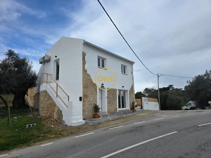 Moradia T2 para Venda em Arneiro das Milhariças Foto 3