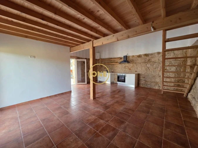 Moradia T2 para Venda em Arneiro das Milhariças Foto 32