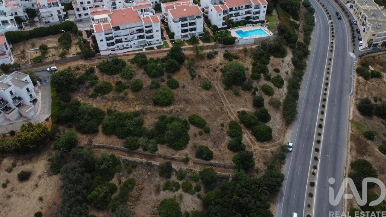 Terreno para Venda em Albufeira e Olhos de Água Foto 5