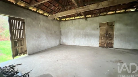 Quinta T2 para Venda em Freixo de Cima e de Baixo