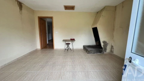 Quinta T2 para Venda em Freixo de Cima e de Baixo
