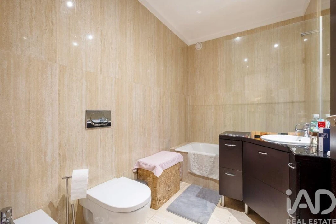 Apartamento T4 para Venda em Cidade da Maia Foto 24