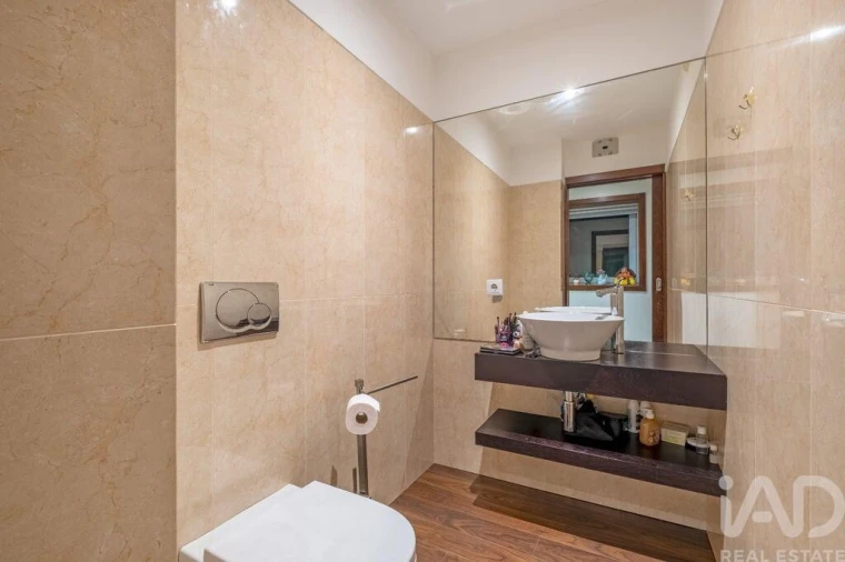 Apartamento T4 para Venda em Cidade da Maia Foto 23