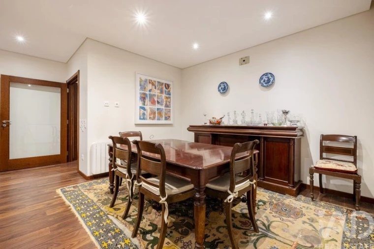 Apartamento T4 para Venda em Cidade da Maia Foto 9