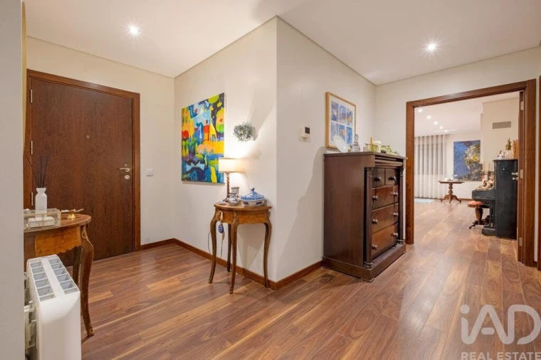 Apartamento T4 para Venda em Cidade da Maia Foto 5