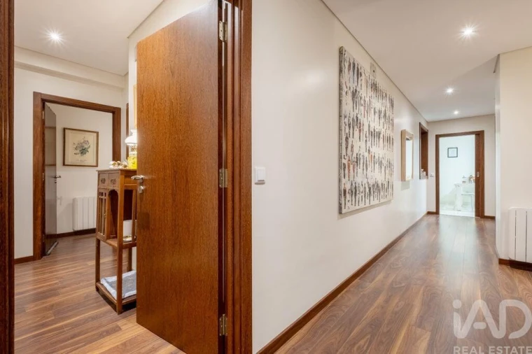 Apartamento T4 para Venda em Cidade da Maia Foto 10