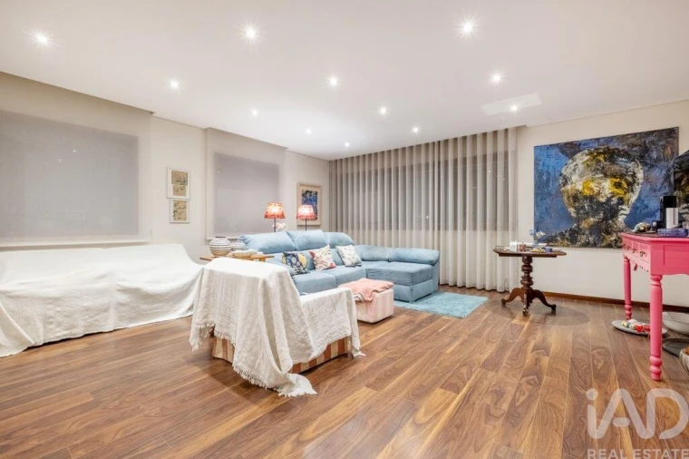 Apartamento T4 para Venda em Cidade da Maia Foto 6