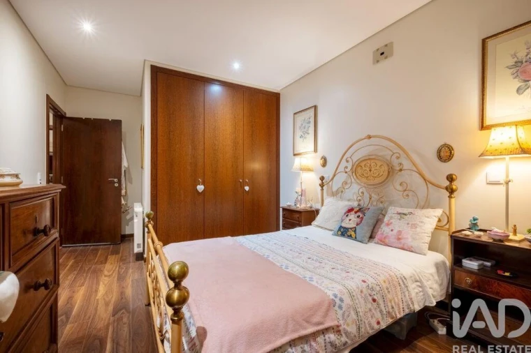 Apartamento T4 para Venda em Cidade da Maia Foto 18