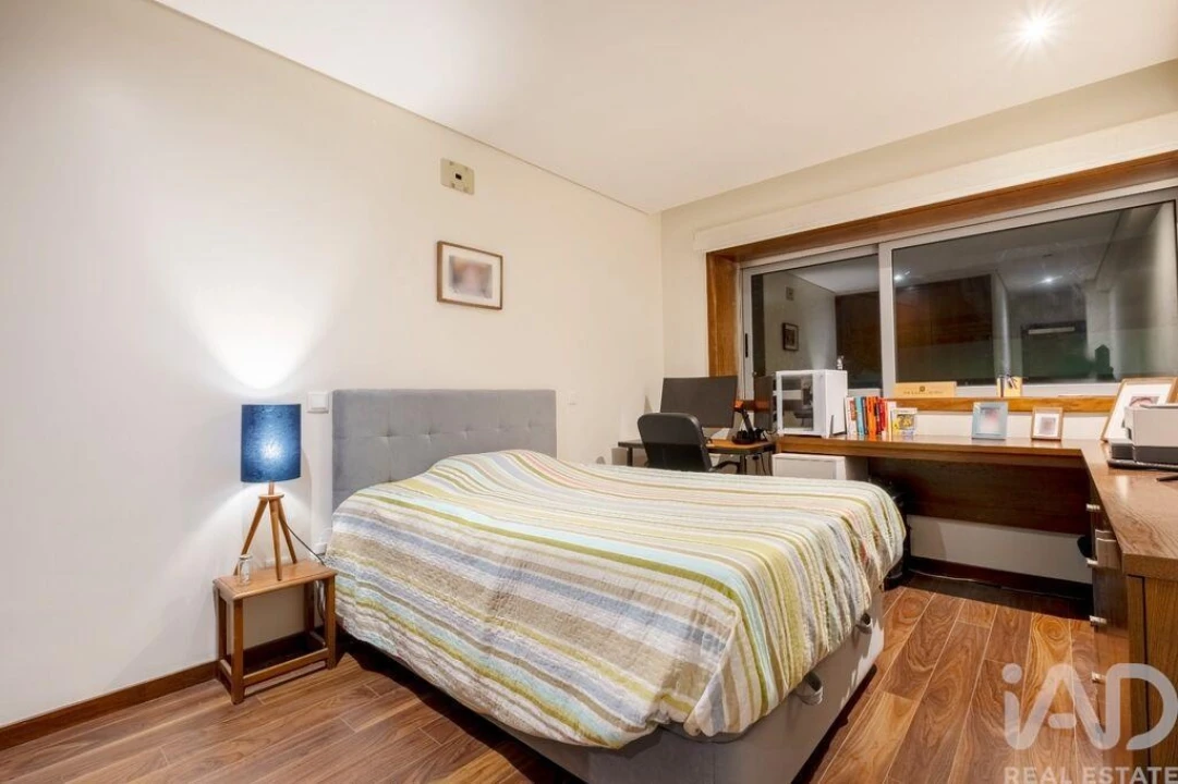 Apartamento T4 para Venda em Cidade da Maia Foto 13