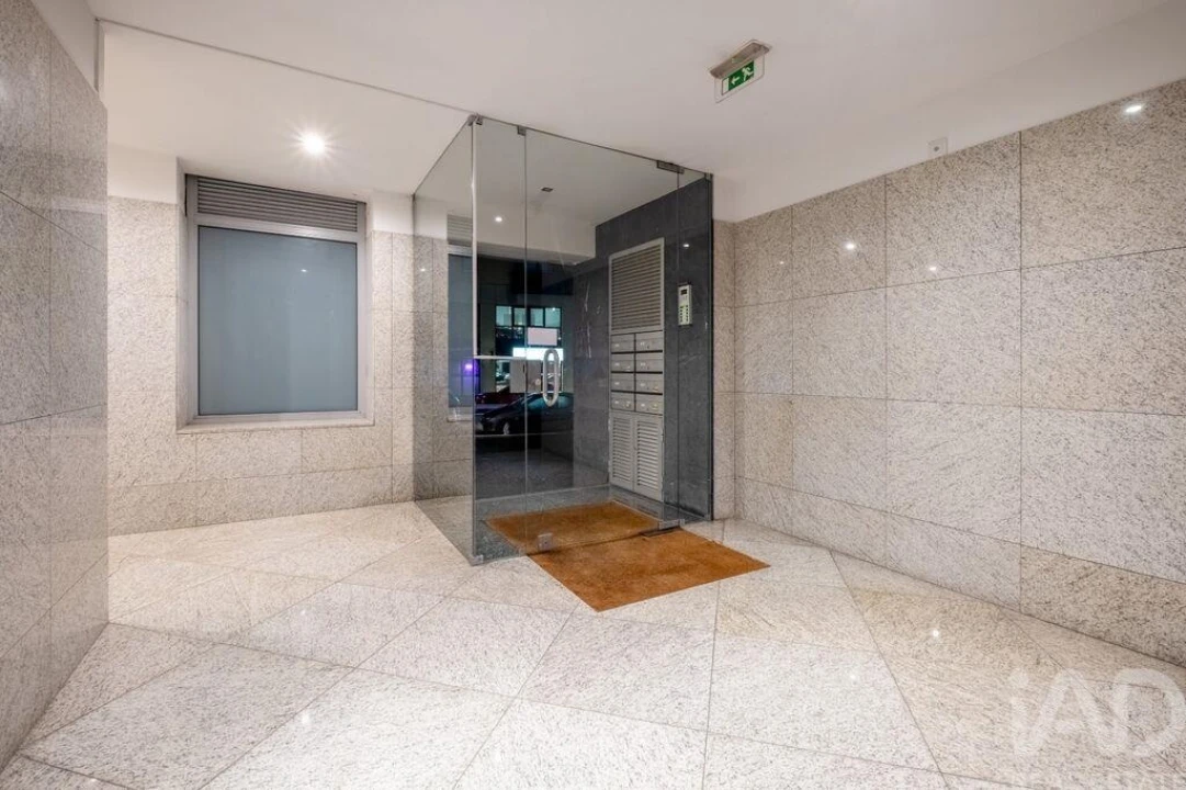 Apartamento T4 para Venda em Cidade da Maia Foto 2