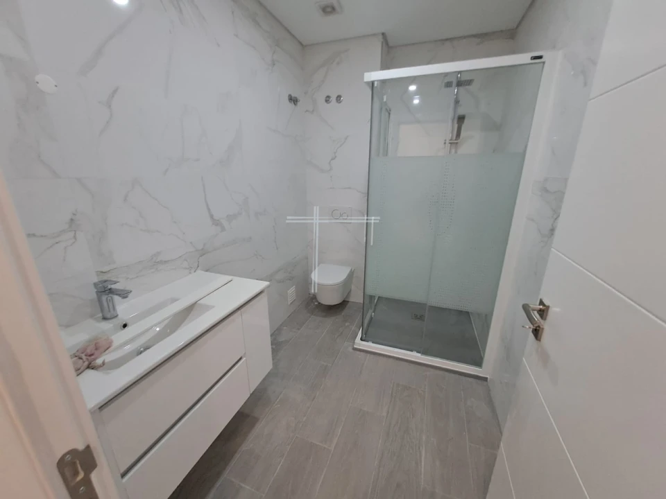 Moradia T4 para Venda em Corroios Foto 18