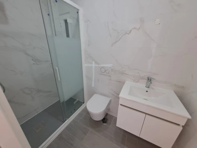 Moradia T4 para Venda em Corroios Foto 9