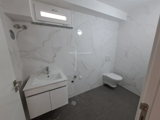 Moradia T4 para Venda em Corroios Foto 27