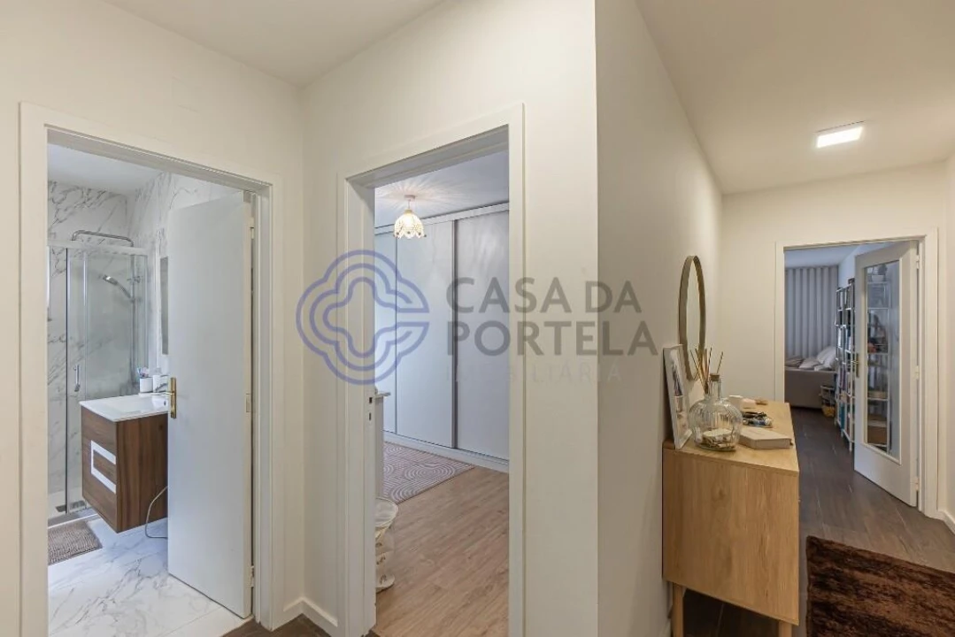 Apartamento T2 para Venda em Fânzeres e São Pedro da Cova Foto 19