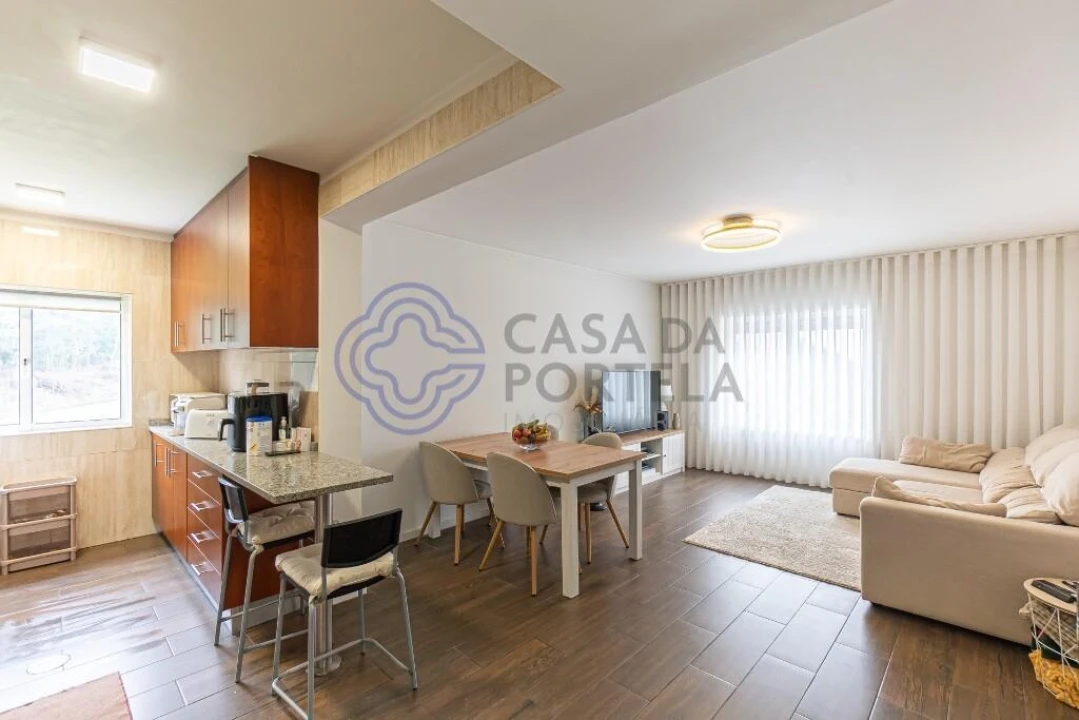 Apartamento T2 para Venda em Fânzeres e São Pedro da Cova Foto 8