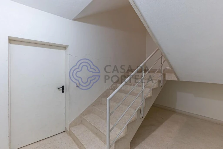 Apartamento T2 para Venda em Fânzeres e São Pedro da Cova Foto 2