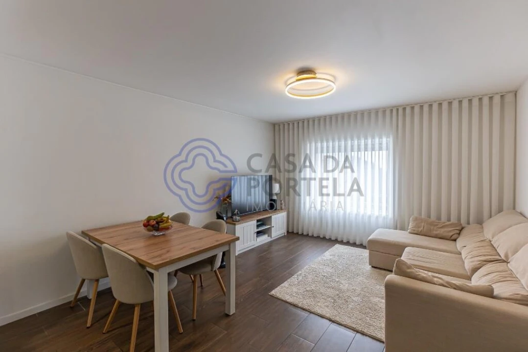 Apartamento T2 para Venda em Fânzeres e São Pedro da Cova Foto 11