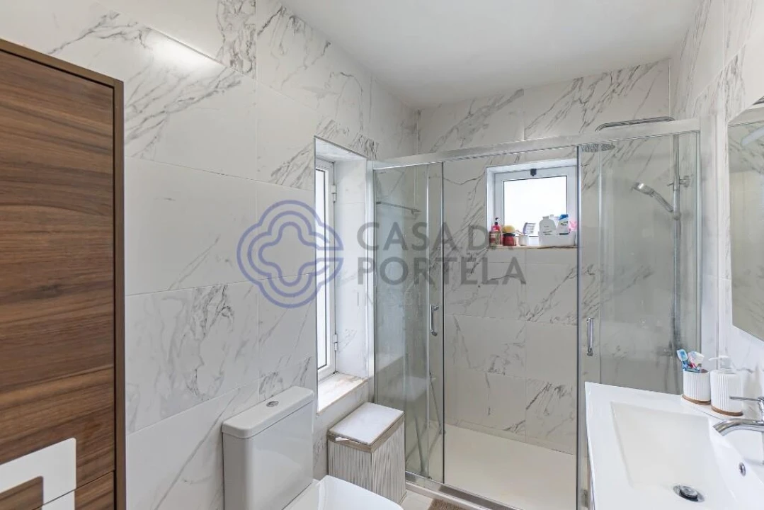 Apartamento T2 para Venda em Fânzeres e São Pedro da Cova Foto 18