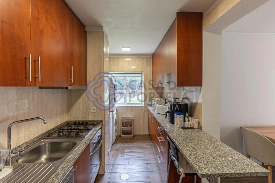 Apartamento T2 para Venda em Fânzeres e São Pedro da Cova Foto 4