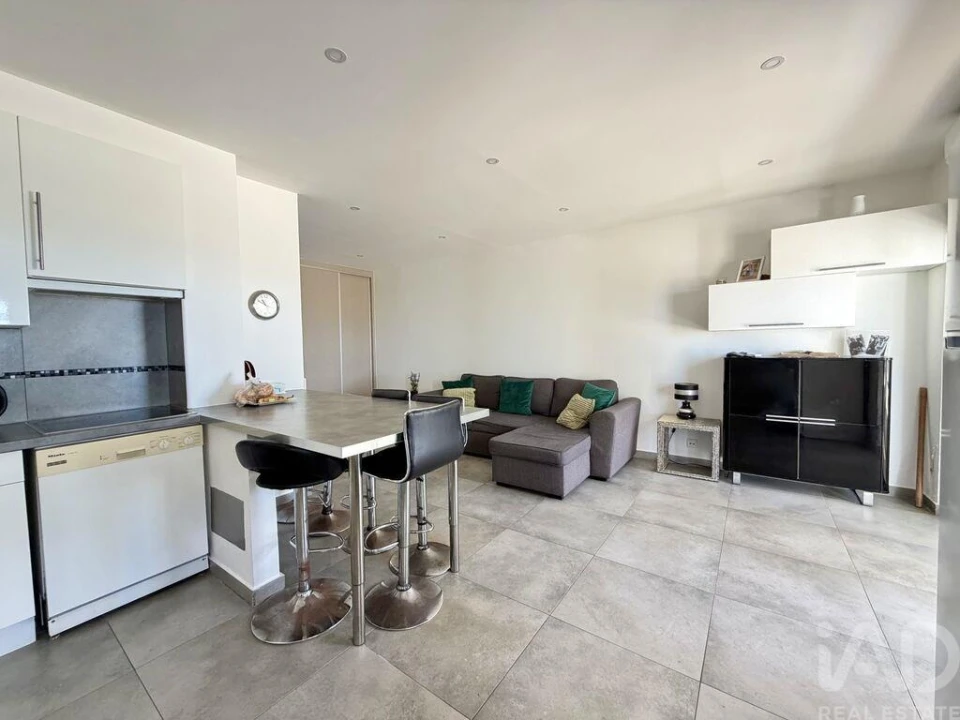 Apartamento T2 para Venda em Quarteira Foto 4