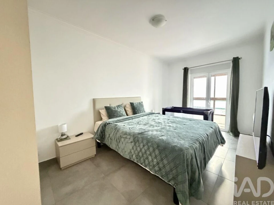 Apartamento T2 para Venda em Quarteira Foto 14