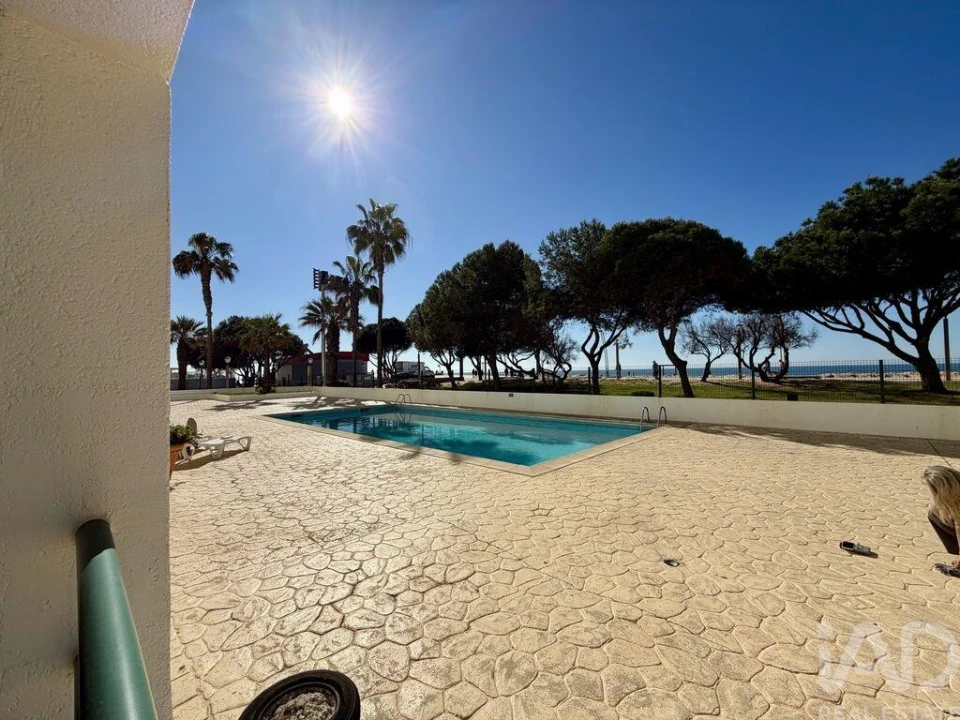 Apartamento T2 para Venda em Quarteira Foto 10