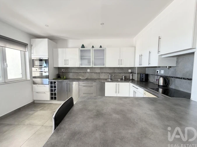 Apartamento T2 para Venda em Quarteira Foto 5