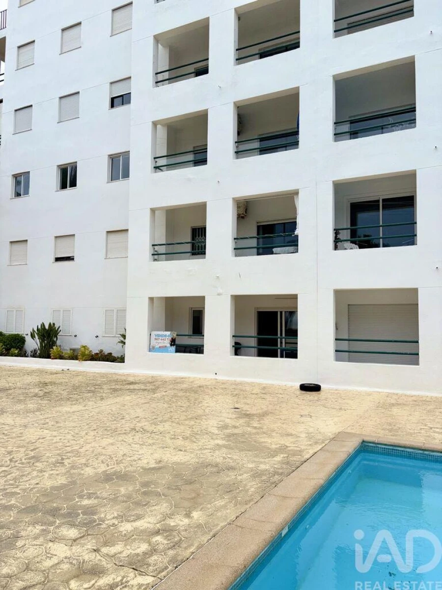 Apartamento T2 para Venda em Quarteira Foto 8