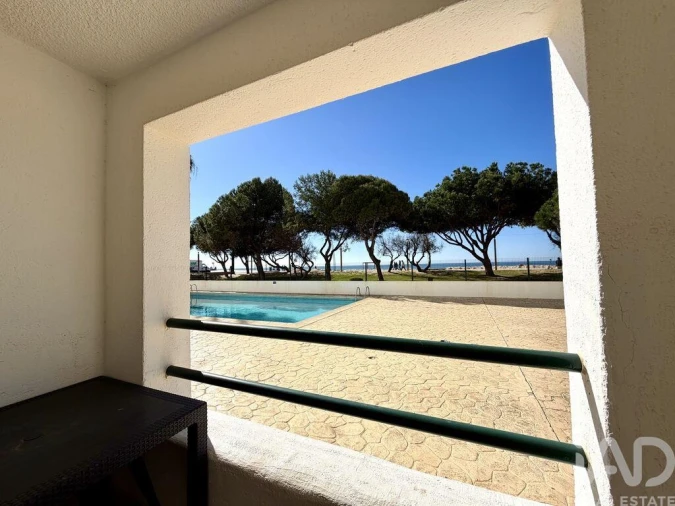 Apartamento T2 para Venda em Quarteira Foto 7