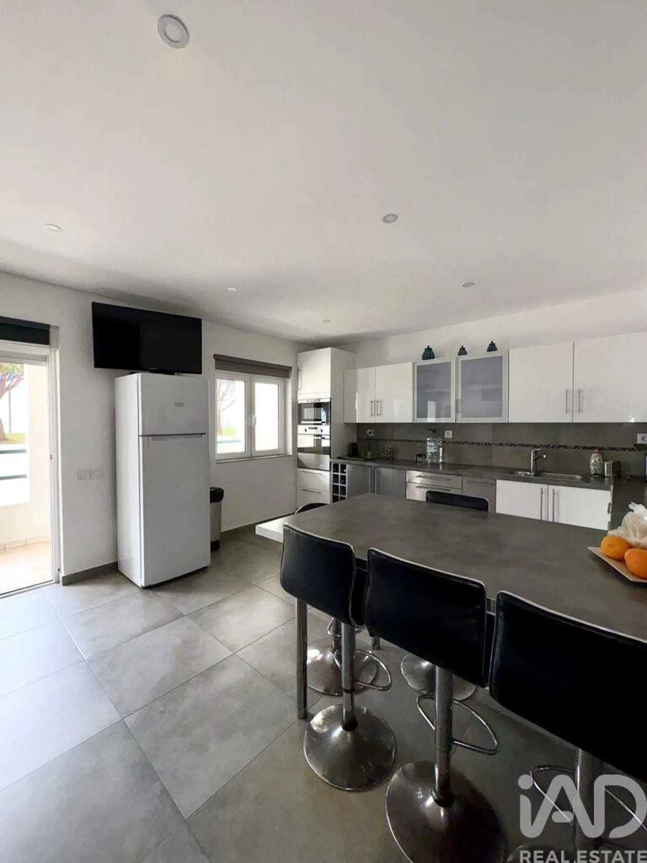 Apartamento T2 para Venda em Quarteira Foto 4