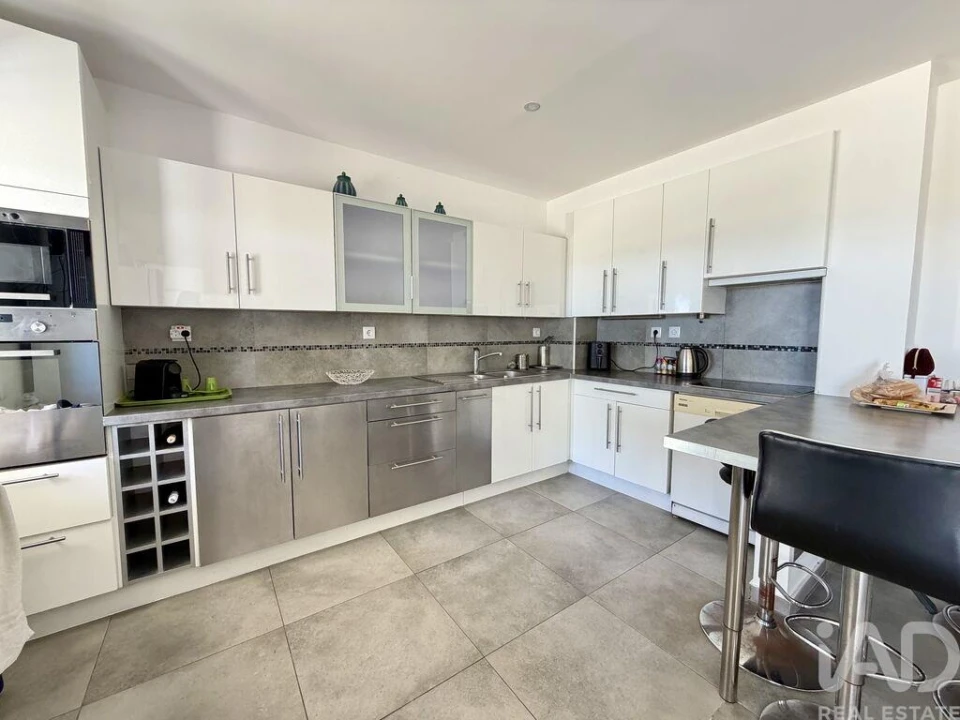 Apartamento T2 para Venda em Quarteira Foto 2