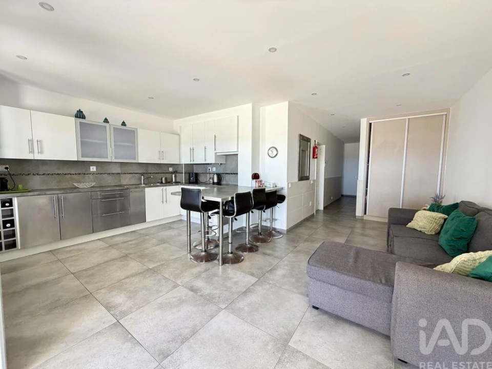 Apartamento T2 para Venda em Quarteira Foto 11