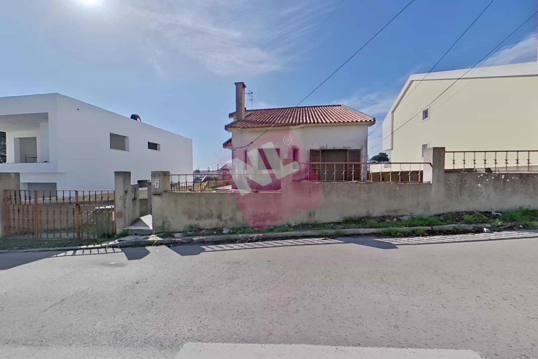 Moradia T2 para Venda em Charneca de Caparica e Sobreda Foto 3