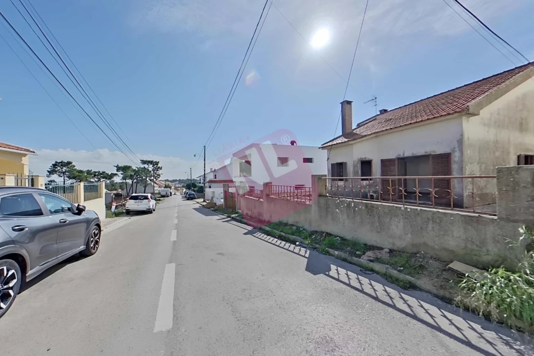 Moradia T2 para Venda em Charneca de Caparica e Sobreda Foto 2