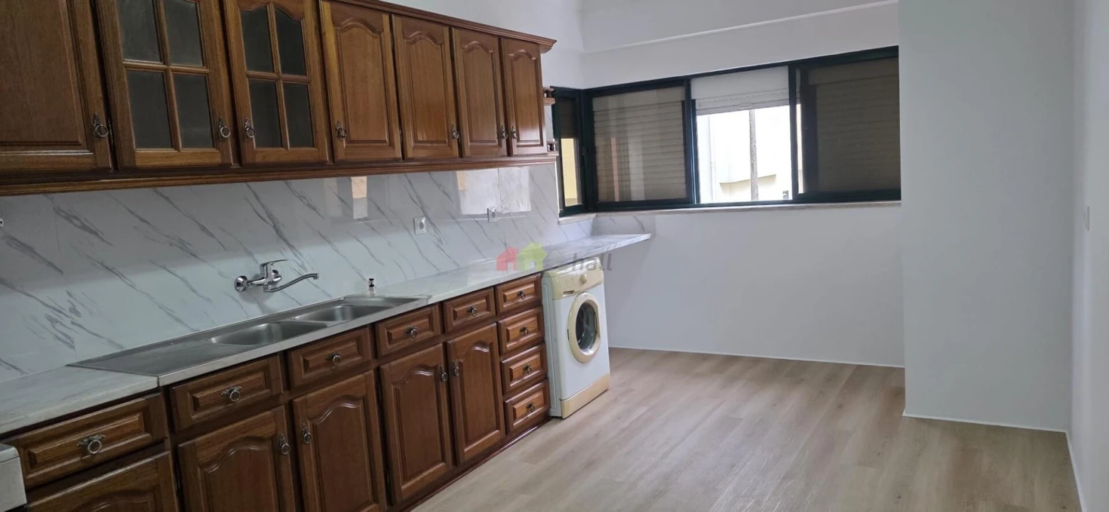 Apartamento T2 para Venda em Baixa da Banheira e Vale da Amoreira Foto 18