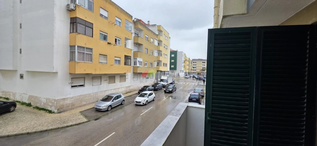 Apartamento T2 para Venda em Baixa da Banheira e Vale da Amoreira Foto 4