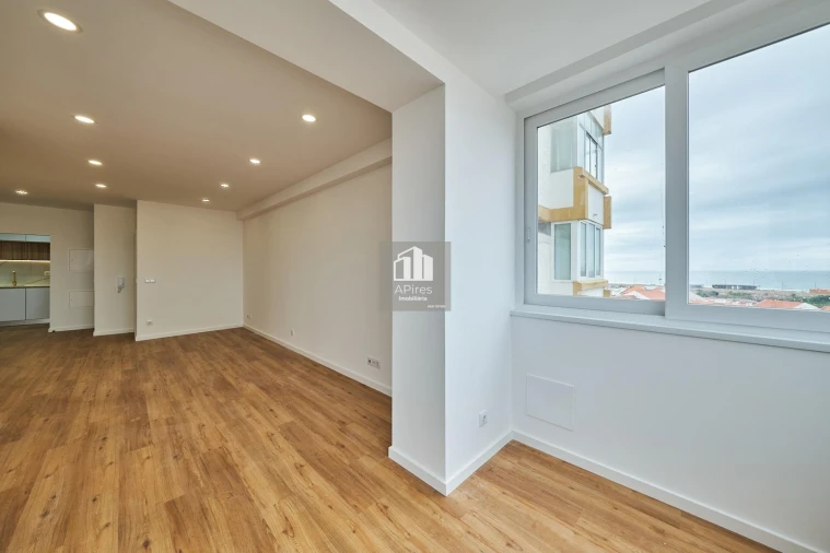 Apartamento T2 para Venda em Costa da Caparica Foto 11