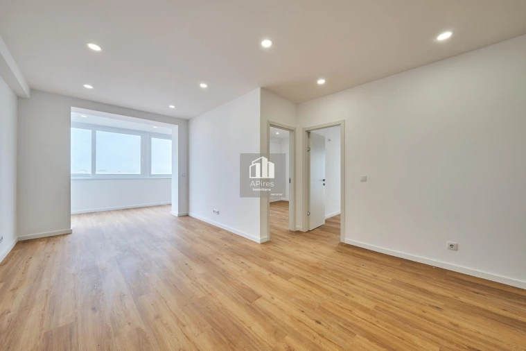 Apartamento T2 para Venda em Costa da Caparica Foto 1