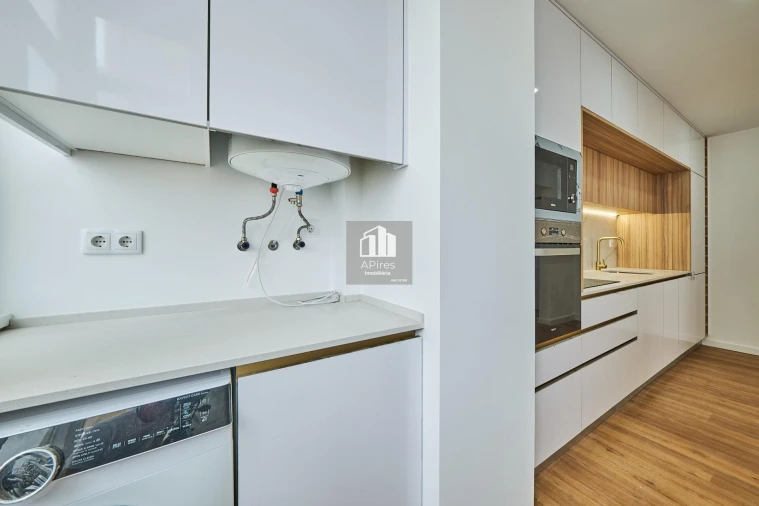 Apartamento T2 para Venda em Costa da Caparica Foto 16