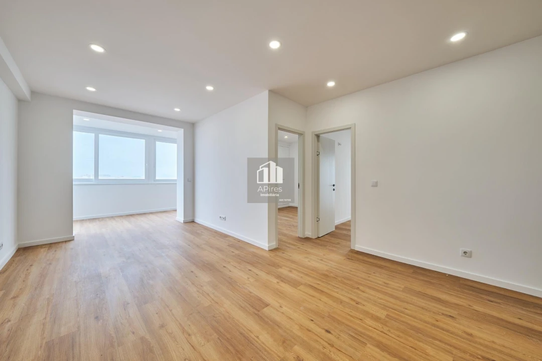 Apartamento T2 para Venda em Costa da Caparica Foto 1