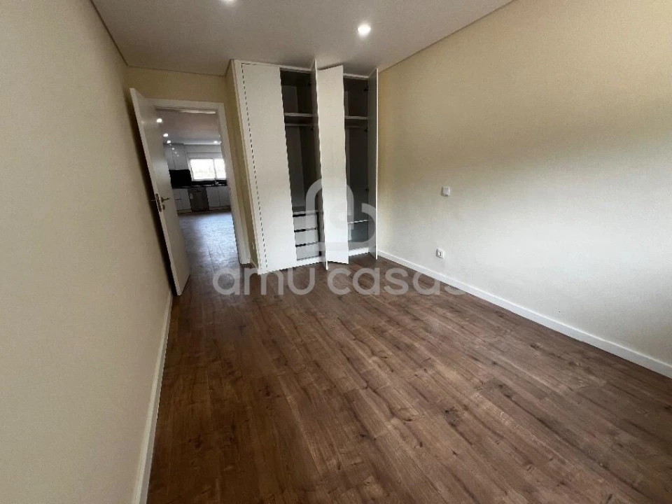Apartamento T2 para Venda em Murtosa Foto 11