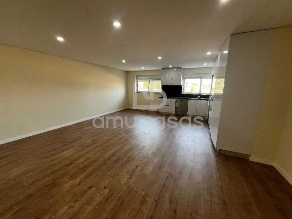 Apartamento T2 para Venda em Murtosa Foto 3