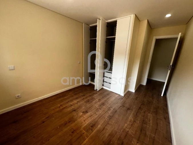 Apartamento T2 para Venda em Murtosa Foto 9