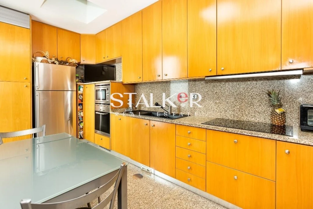 Moradia T4 para Venda em Espinho Foto 20